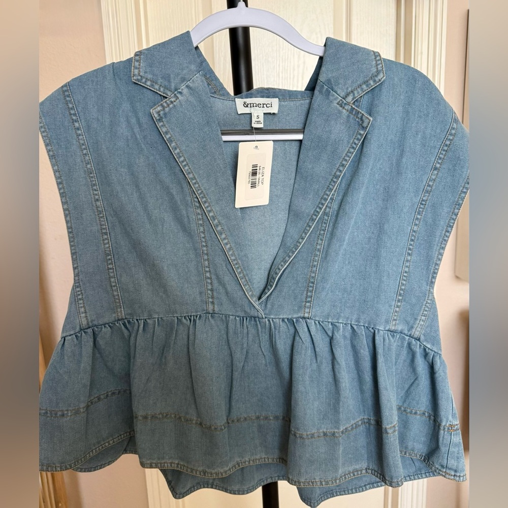 &Merci Denim Sleeveless Top, Sz S NWT